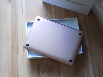  Apple MacBook Air 13,3" (2020)/M1/8GB RAM/512GB/CZ/ZÁRUKA - 6