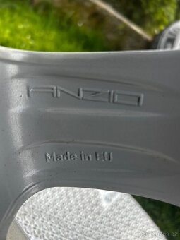 ALU kola ANZIO se zimnimi pneumatika (Nové) 205/55 R16 4x108 - 6