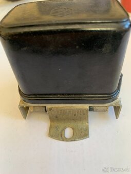 Relé 12V Dacia - 6
