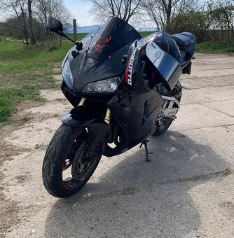 Honda CBR600RR - 6