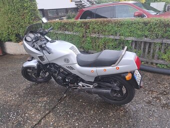 Honda VF 1000F - 6