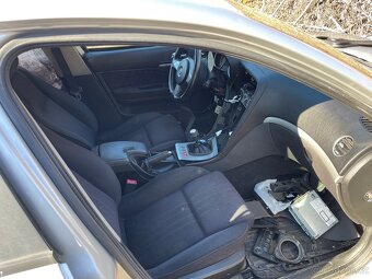 Alfa romeo 159 bez motoru v celku za 3500 - 6