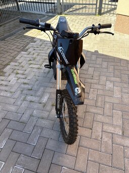 Elektrický pitbike motorka EcoWheel Pilar 1600W 14Ah - 6