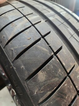 Originál Land rover 275/40/ZR22 ,pneu 90% - 6