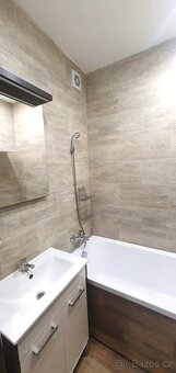 Pronájem bytu 2+1 s lodžií v os.vlastnictví v Karviné - 6