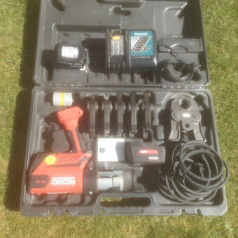 Lis Ridgid RP 350 v top stavu. Rok výstavby leden 2022 - 6