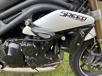 Triumph Speed Triple 1050 - 6