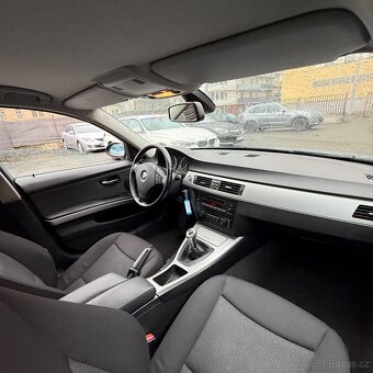 BMW 320i E91 manuál - 6