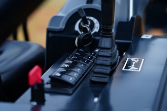 Minibager YUCHAI U18 Premium 1800 kg - 6