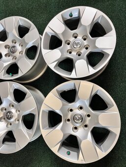 6x139.7 R18 Originál alu Dodge 5.Generace - 6