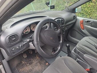 Chrysler Grand Voyager - 6