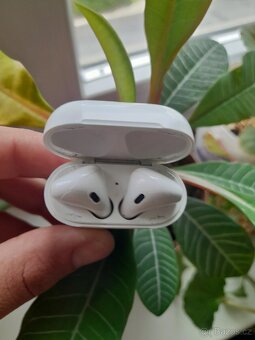 Air pods 1 - 6