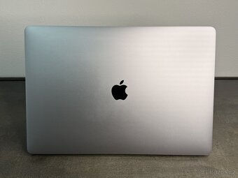 MacBook Pro 16'' 2019 / i7 / 16GB / 512GB SSD / Space Gray - 6