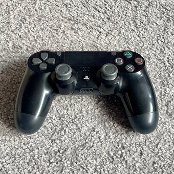 PS4 Pro 1TB - 6