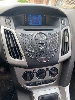 Ford Focus - 6