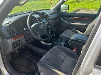 Toyota Land Cruiser 120 3.0 D4-D 127 kW - 6