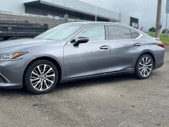 Lexus ES300h - 6
