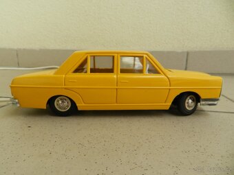 MERCEDES 250 - ITES r. 1972 ČSSR - 6