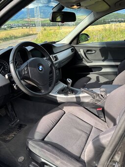 BMW 318d touring 2008 - 6