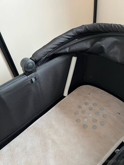 Korbička Thule Urban Glide 2 Bassinet Černá - 6