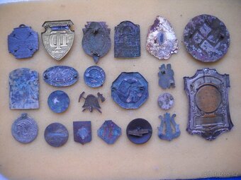 Ruzné odznaky - 6
