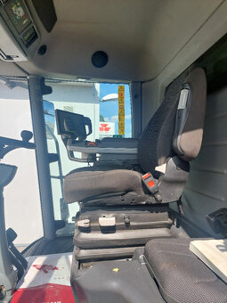 Sklízecí mlátička Massey Ferguson - MF 7370 Beta - 6