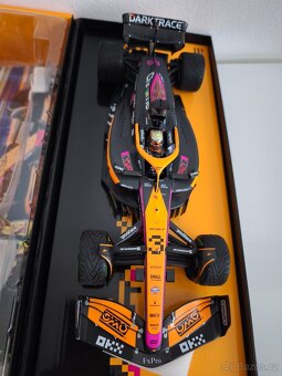 F1 McLaren MCL36 GP Singapur 22 Ricciardo Minichamps 1:18 - 6