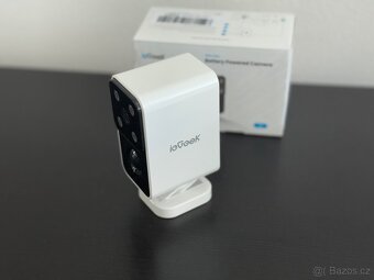 VNITŘNÍ VENKOVNÍ WIFI KAMERA IEGEEK BATERIOVÁ OTOČNÁ 180° - 6