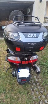 Suzuki Burgman 650 Executive - 6