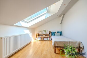 Investiční nemovitost v centru Mariánských Hor, 278 m2 - Ost - 6