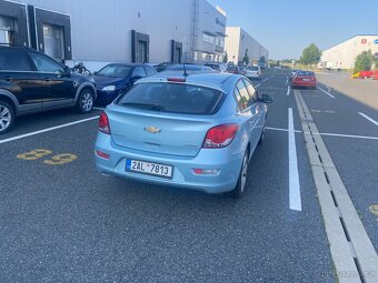 Chevrolet Cruze 1.6i - 6