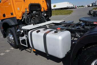 Mercedes-Benz Arocs 1848 4x4H - tahač návěsů s hydraulikou - 6