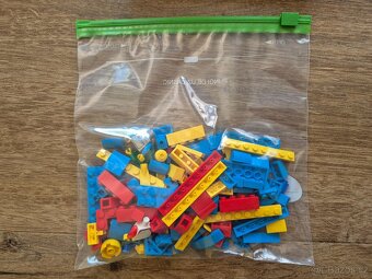 Lego creator 3v1 Rodinná dovolená v karavanu - 6