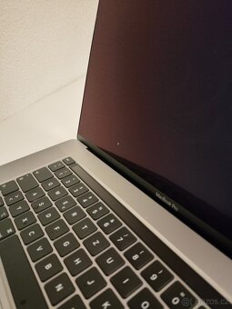 MacBook Pro 16" 2019 i7 2.6 GHz | 16 GB RAM | 512 GB SSD - 6