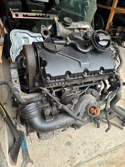 Škoda Octavia 2 1.9 tdi 77 kw BKC motor - 6