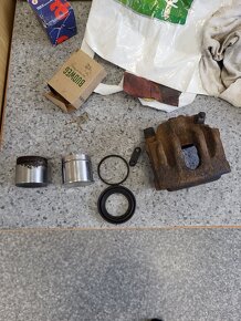 Brzdový třmen bmw e36 - 6