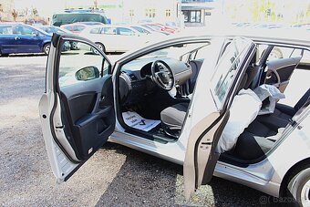 Toyota Avensis - 6