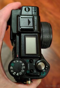 Olympus C-5050, CCD, f1.8-2.8 - 6