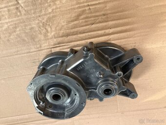 babeta 210 skříň motoru - 6