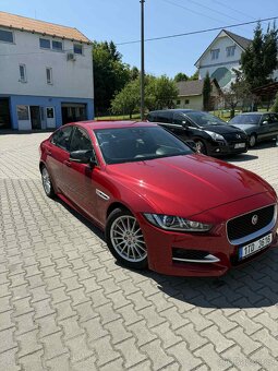 Jaguar XE 2.0D R-Sport - 6