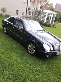 Prodám Mercedes Benz e 211 - 6