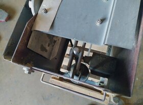 Formátovací pila UP300 - 6