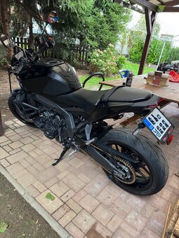 Yamaha MT09 - 6