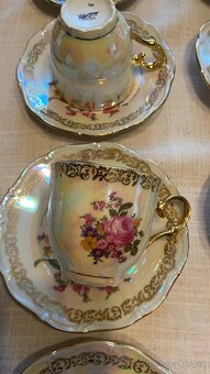 3 kompletní a nepoužité “retro” sady hrníčků s talířky - 6