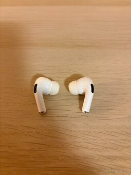 Bezdrátová sluchátka Apple AirPods Pro (2022) - 6