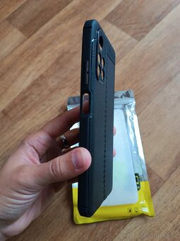 Kryt pro Xiaomi Poco M4 Pro 5G - 6