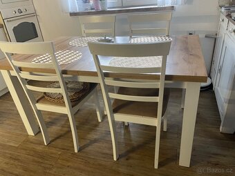 Jídelní stůl - 6