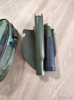 Multifunkční vojenská skládací lopata/krumpáč/dloubák - 6