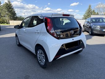 Toyota Aygo 1.0 VVT-i 53 kW - 6