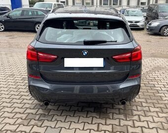 BMW X1 xDrive 25 d M Sportpaket rok 09/2017 - 6